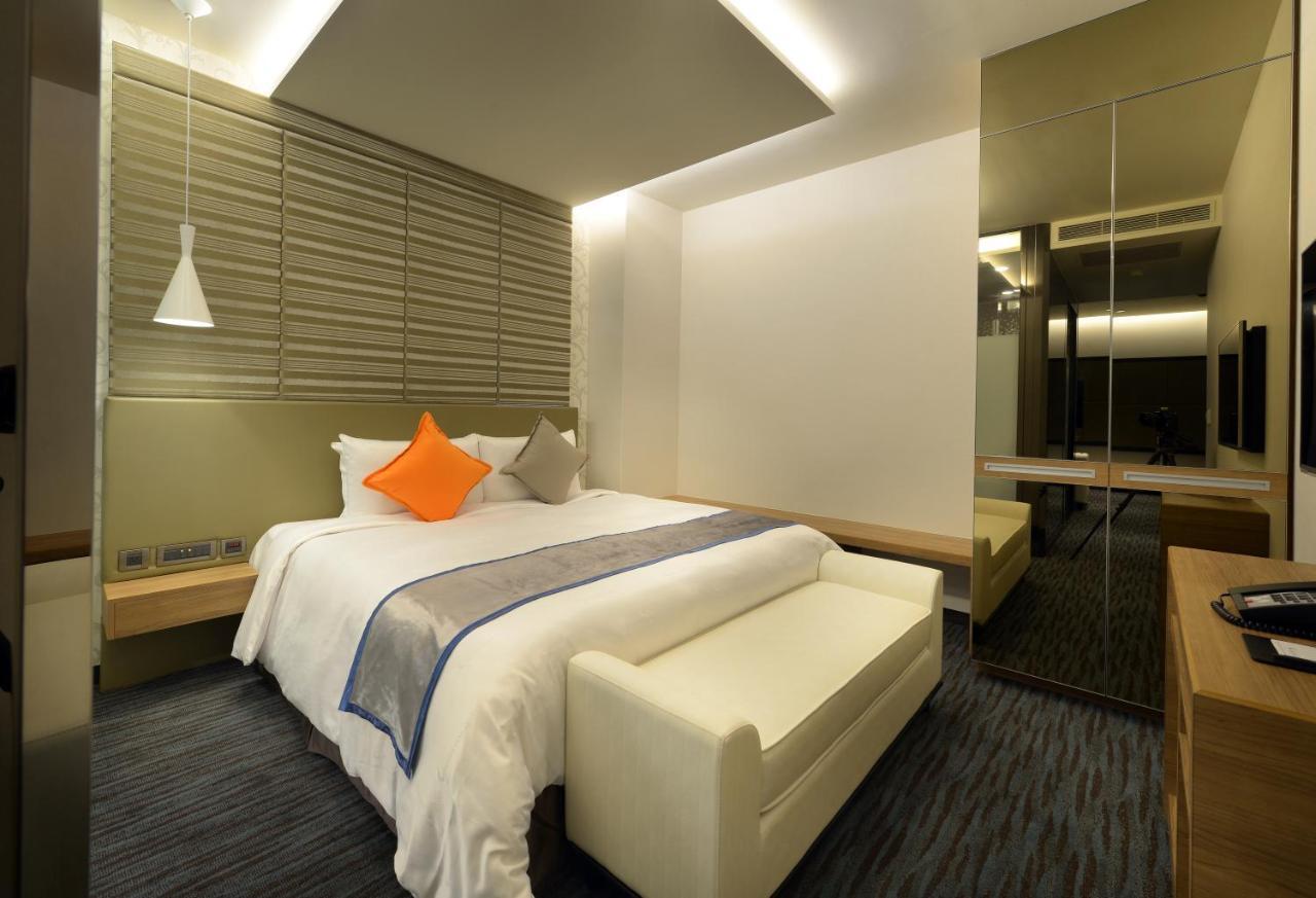 Golden Tulip Glory Fine Hotel Tainan Eksteriør billede
