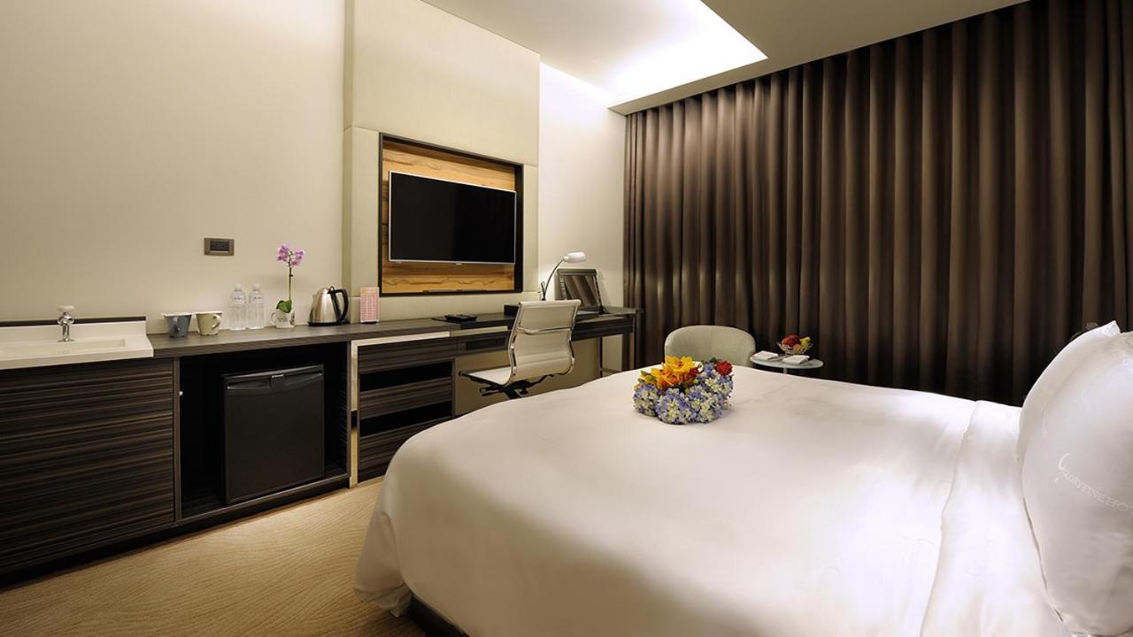 Golden Tulip Glory Fine Hotel Tainan Eksteriør billede