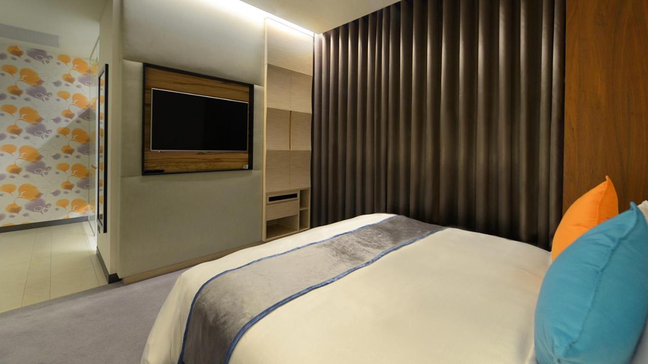 Golden Tulip Glory Fine Hotel Tainan Eksteriør billede